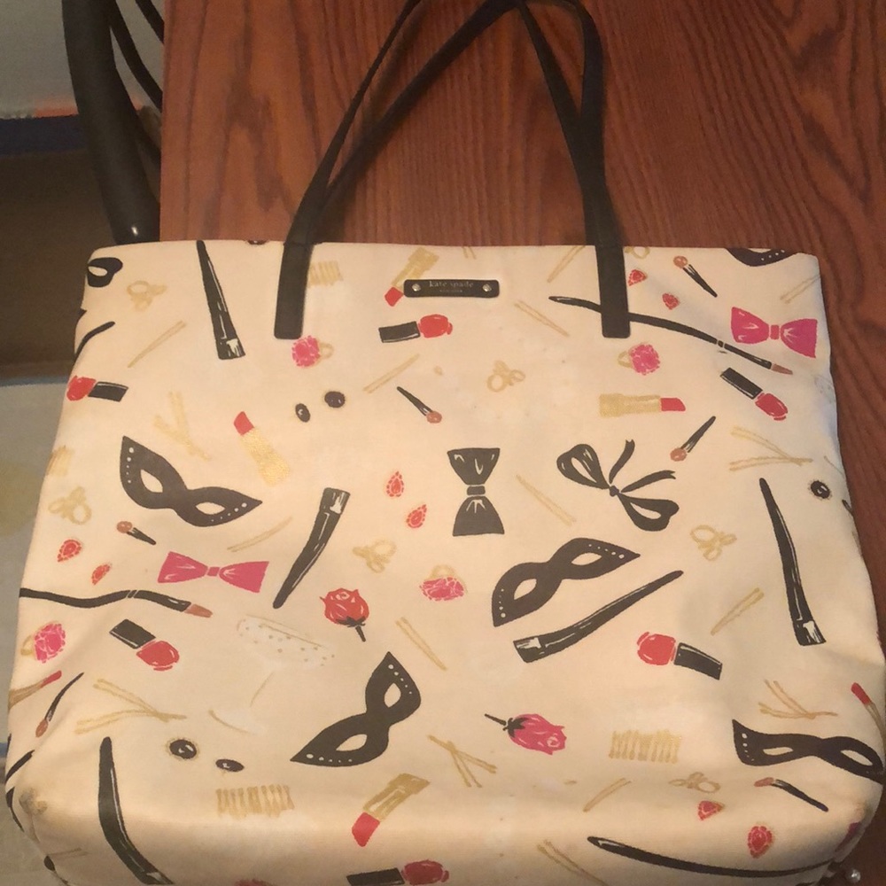 Spacious Kate Spade Tote
